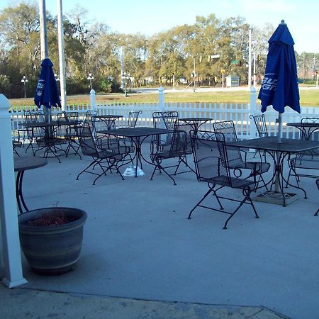 Days Inn By Wyndham Savannah Airport Buitenkant foto