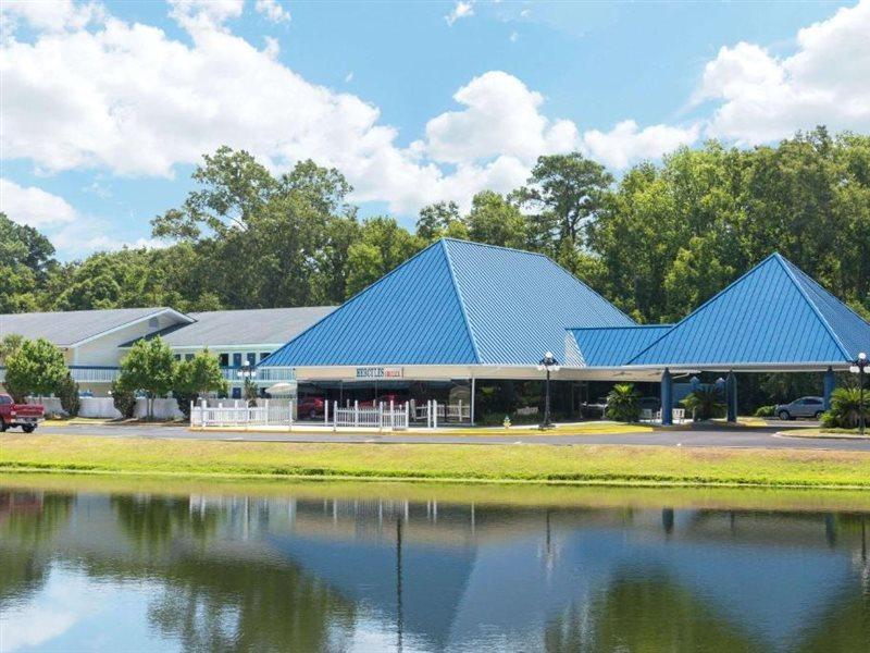 Days Inn By Wyndham Savannah Airport Buitenkant foto